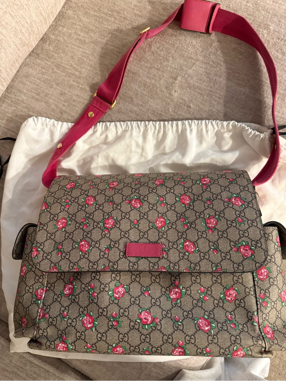 Gucci Beige GG Supreme Messenger Bag with Pink Rose Print and Pink Strap